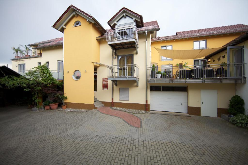 Hotel Kleines Landhaus Wendel Kapellen-Drusweiler Exteriér fotografie